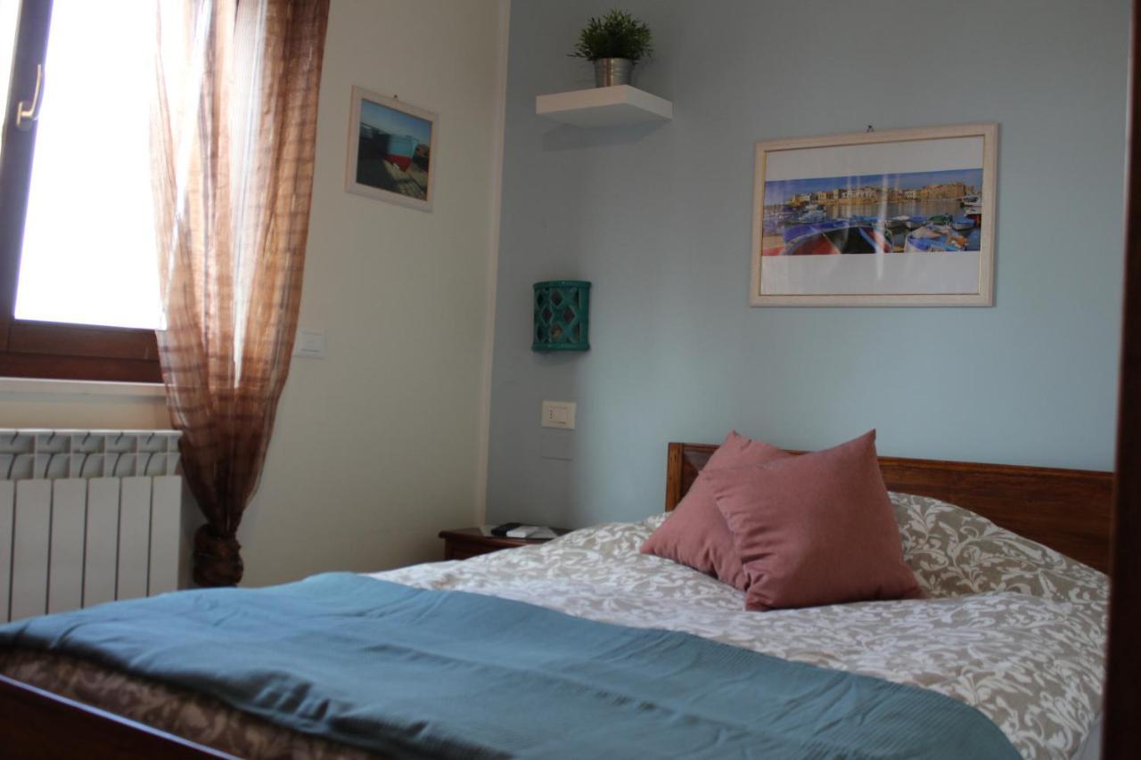 Casa Mita Bed & Breakfast Пулзано Екстериор снимка
